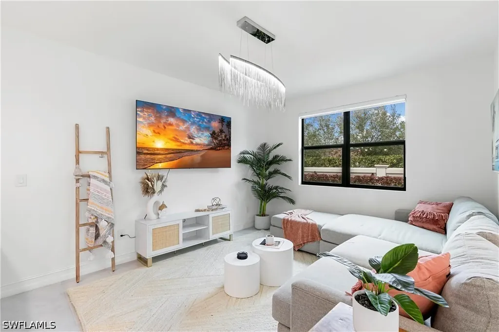 7578 Rockefeller Drive Naples FL 34119