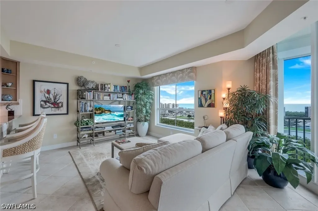 295 Grande Way Naples FL 34110