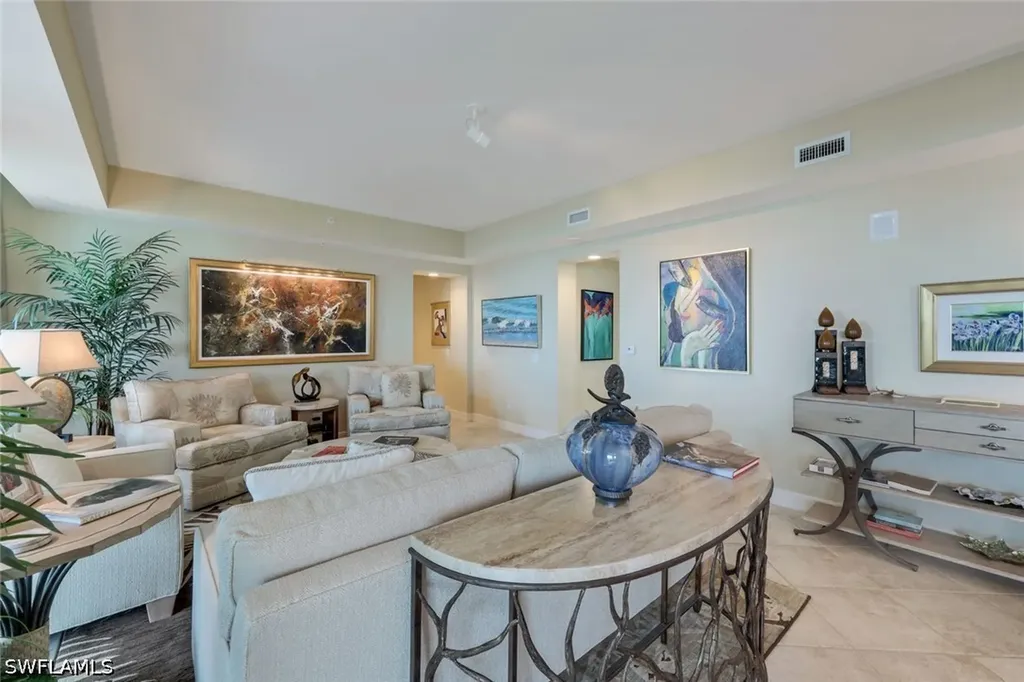 295 Grande Way Naples FL 34110
