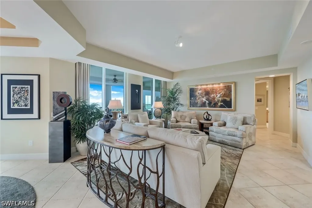 295 Grande Way Naples FL 34110