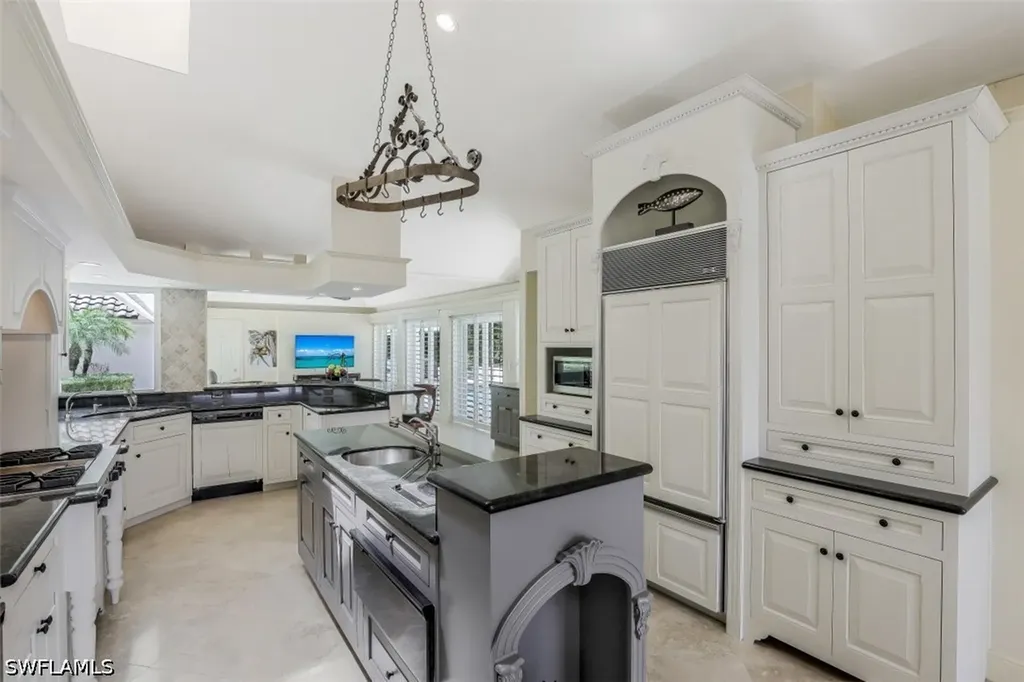 655 Galleon Drive Naples FL 34102