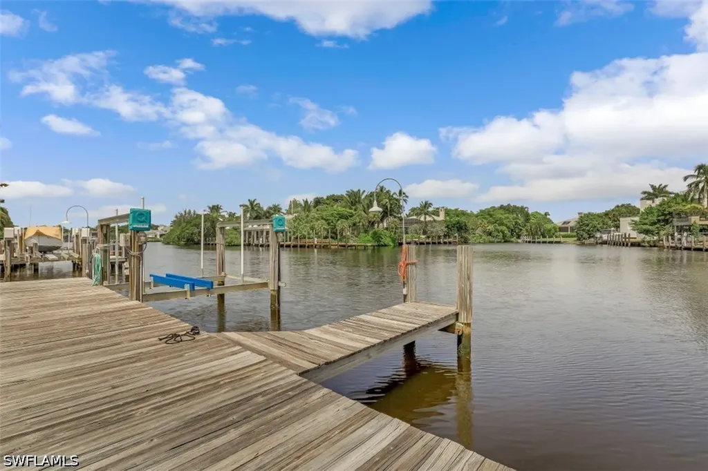 655 Galleon Drive Naples FL 34102