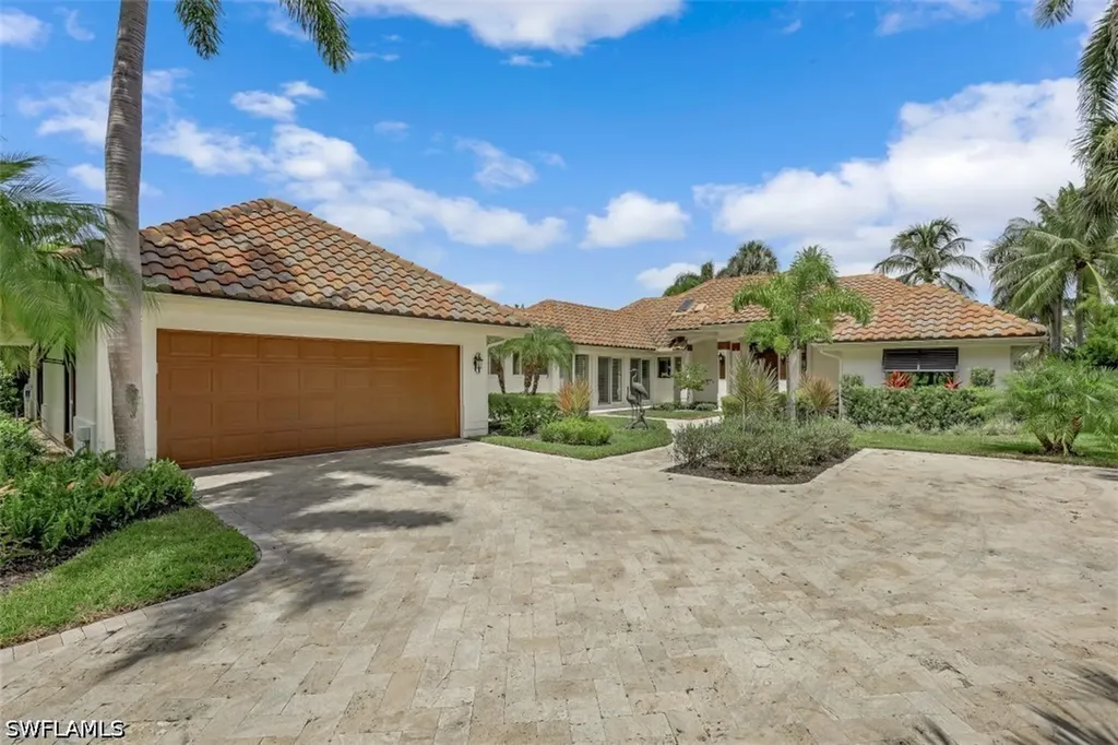 655 Galleon Drive Naples FL 34102