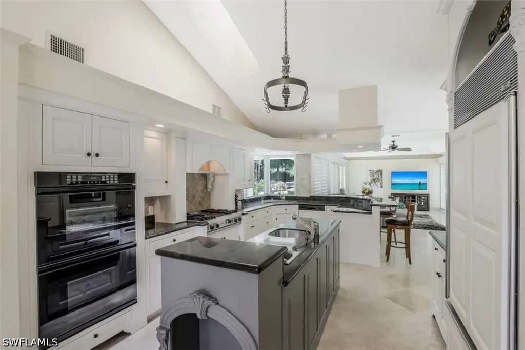 655 Galleon Drive Naples FL 34102
