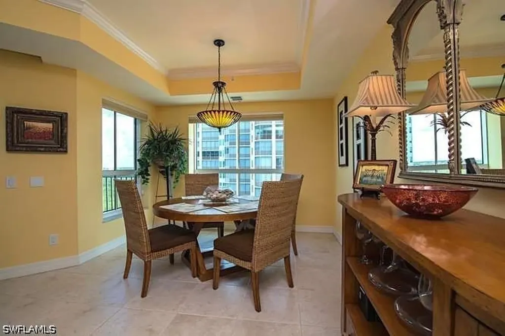 295 Grande Way Naples FL 34110