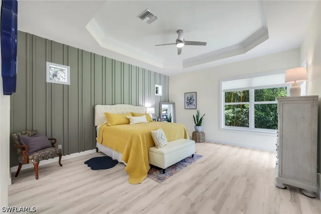 16221 Parque Lane Naples FL 34110