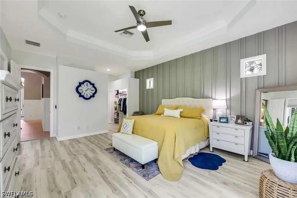 16221 Parque Lane Naples FL 34110