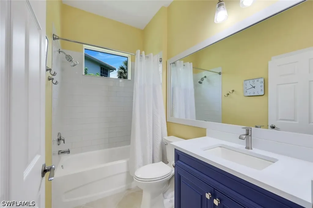 16221 Parque Lane Naples FL 34110
