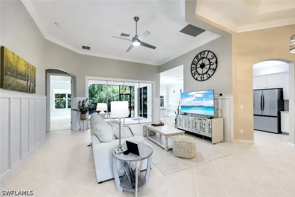 16221 Parque Lane Naples FL 34110