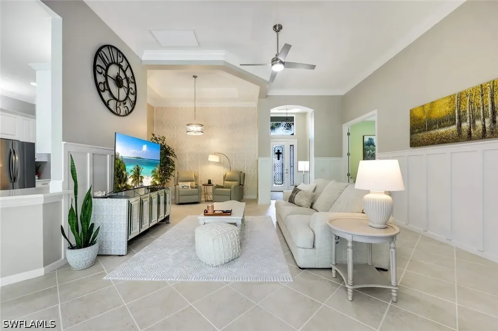 16221 Parque Lane Naples FL 34110