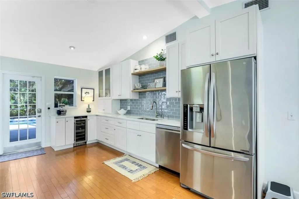 739 7th Avenue N Naples FL 34102