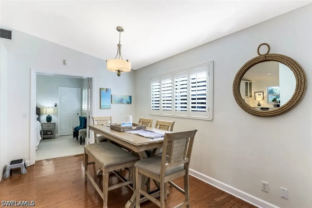 739 7th Avenue N Naples FL 34102