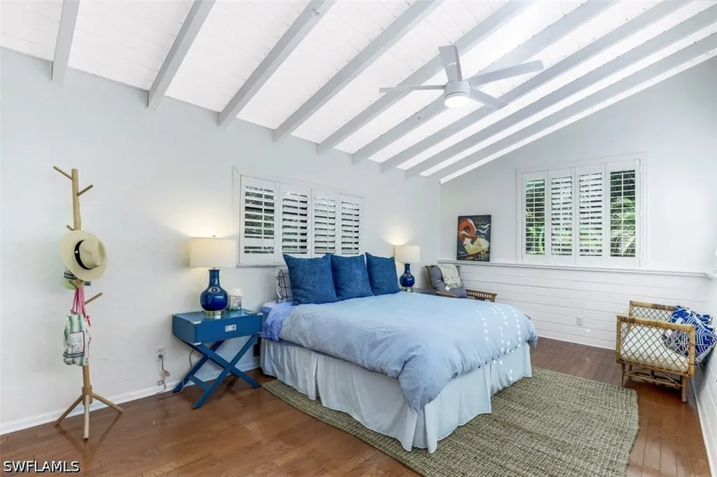 739 7th Avenue N Naples FL 34102