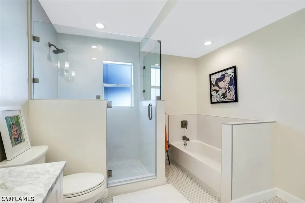 739 7th Avenue N Naples FL 34102
