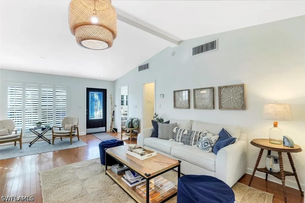 739 7th Avenue N Naples FL 34102