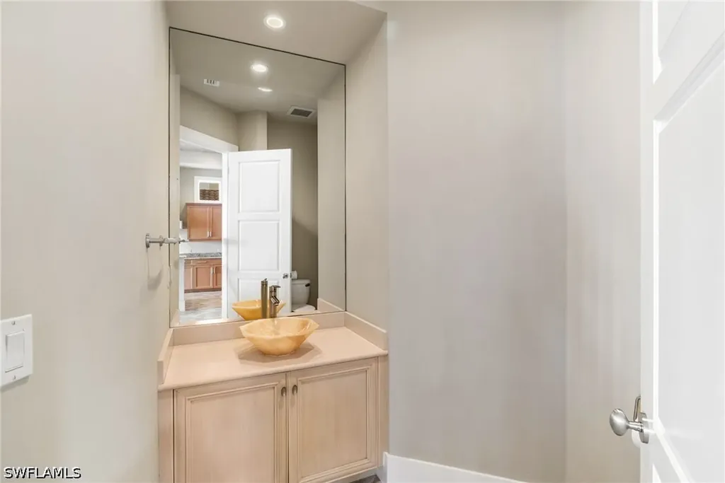 11759 Via Savona Court Miromar Lakes FL 33913