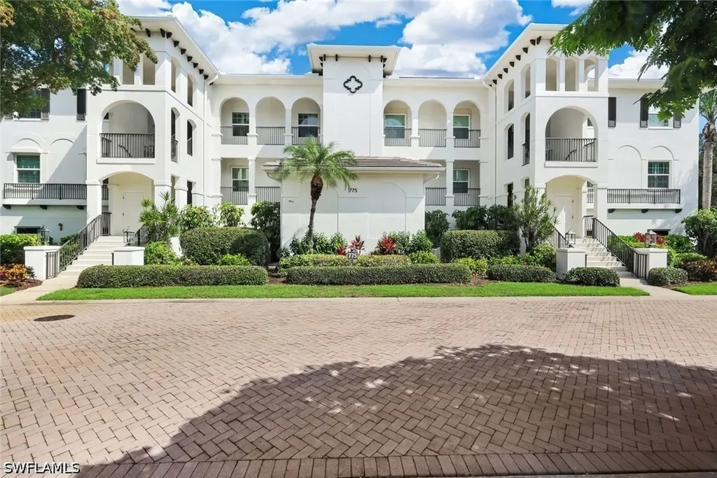 775 Bentwater Circle Naples FL 34108