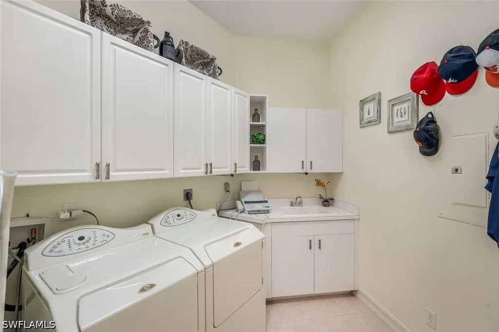 775 Bentwater Circle Naples FL 34108