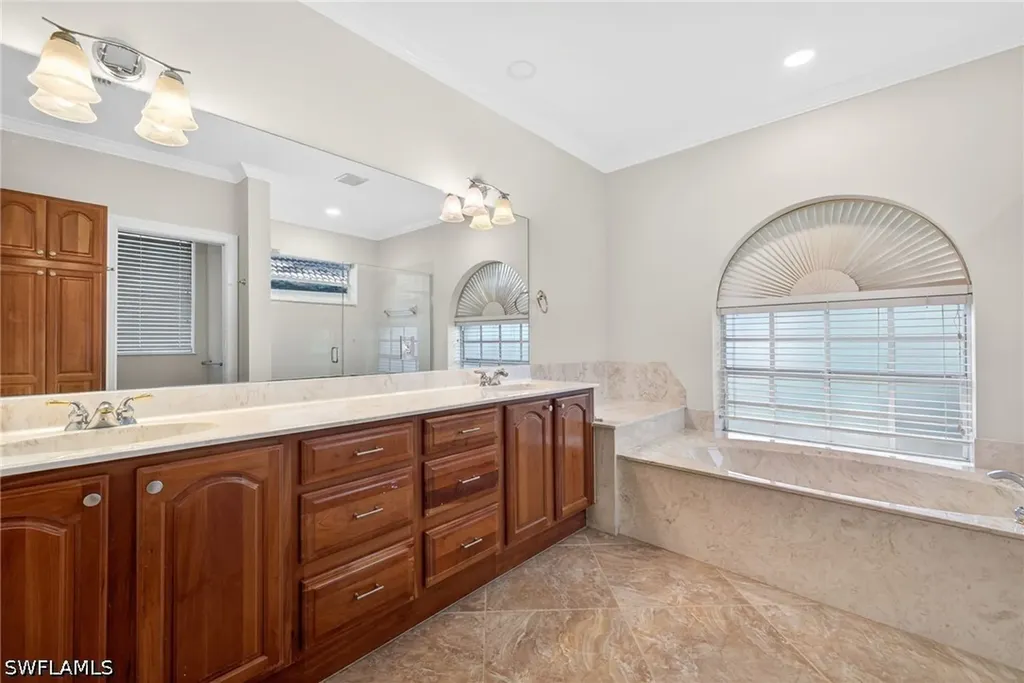 2229 Goshawk Court Naples FL 34105