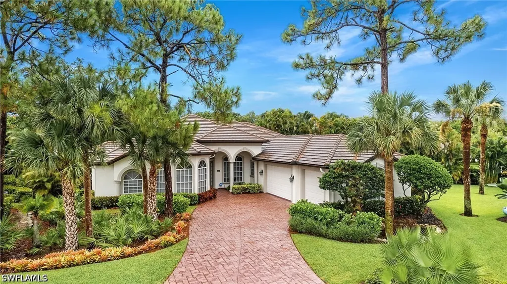 2229 Goshawk Court Naples FL 34105