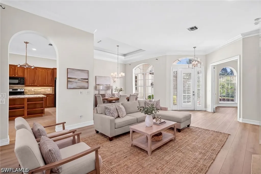 2229 Goshawk Court Naples FL 34105