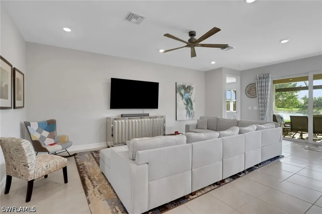 14537 Stern Way Naples FL 34114