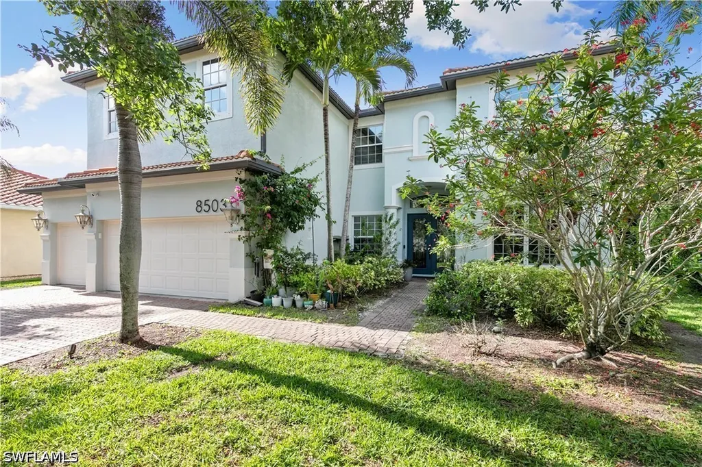 Naples FL, 8503 Laurel Lakes Cove