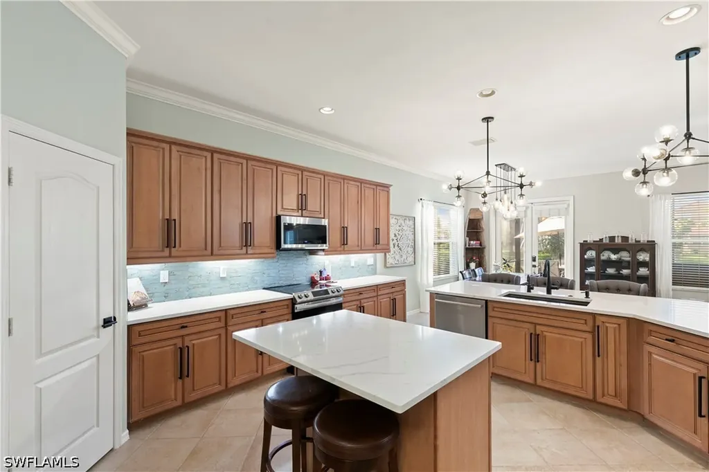 8503 Laurel Lakes Cove Naples FL 34119