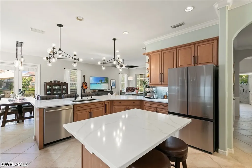 8503 Laurel Lakes Cove Naples FL 34119