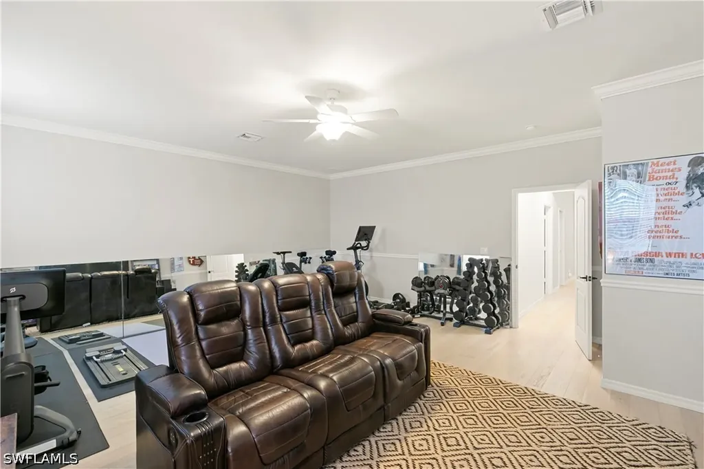 8503 Laurel Lakes Cove Naples FL 34119