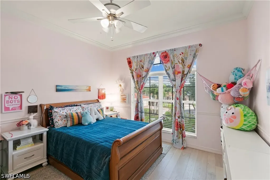 8503 Laurel Lakes Cove Naples FL 34119