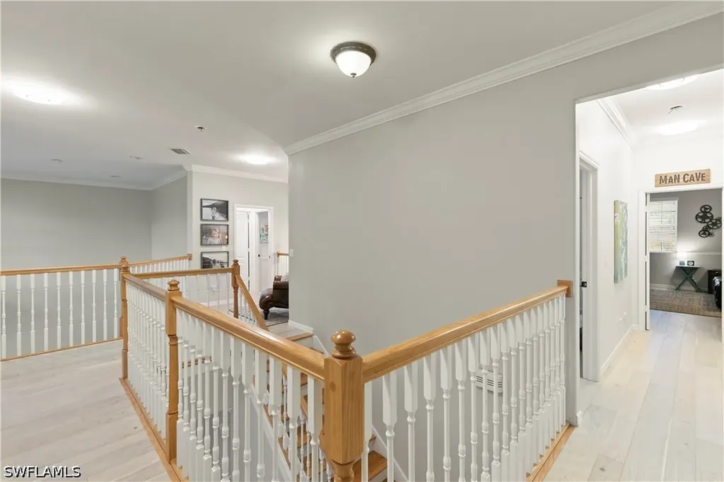 8503 Laurel Lakes Cove Naples FL 34119