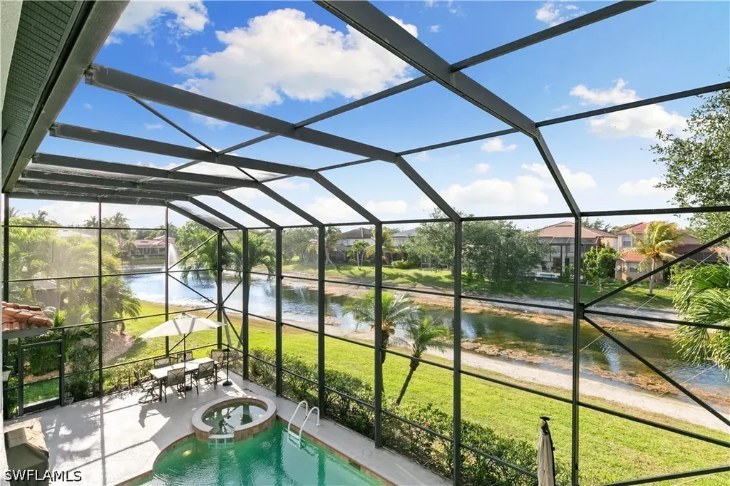 8503 Laurel Lakes Cove Naples FL 34119