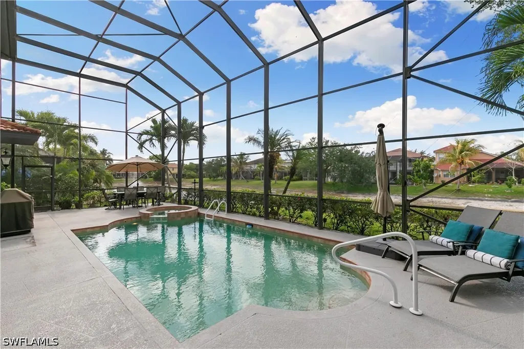 8503 Laurel Lakes Cove Naples FL 34119