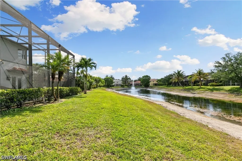 8503 Laurel Lakes Cove Naples FL 34119