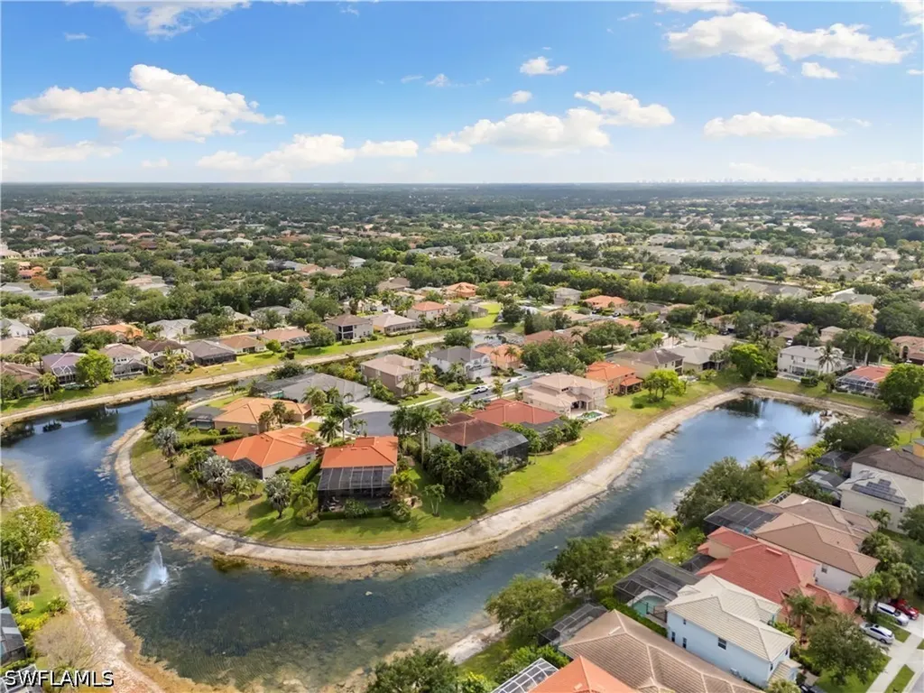 8503 Laurel Lakes Cove Naples FL 34119