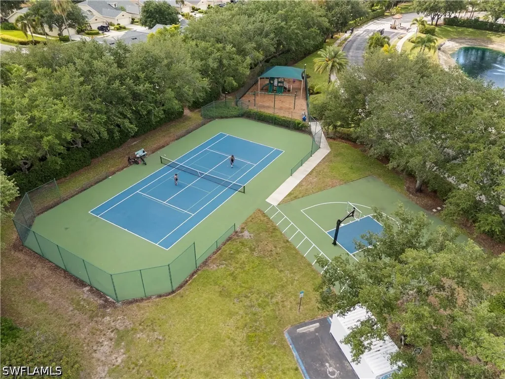 8503 Laurel Lakes Cove Naples FL 34119