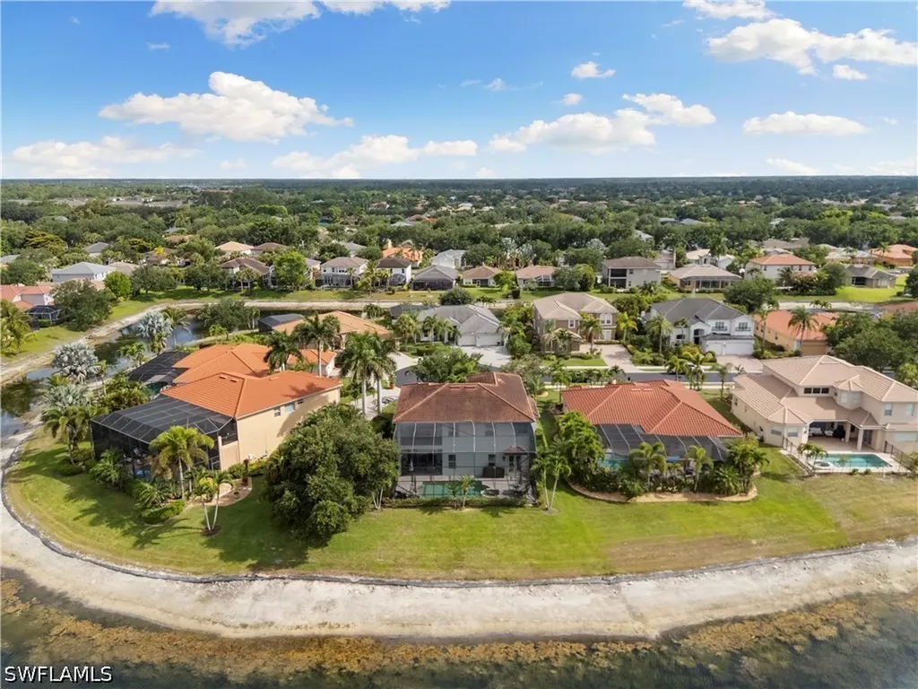 8503 Laurel Lakes Cove Naples FL 34119