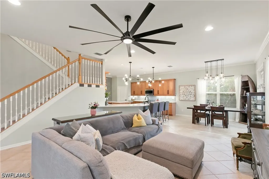 8503 Laurel Lakes Cove Naples FL 34119