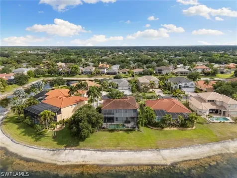 8503 Laurel Lakes Cove Naples FL 34119