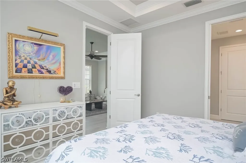 8013 Calle Canovas Court Naples FL 34114