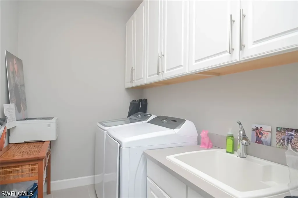 8013 Calle Canovas Court Naples FL 34114