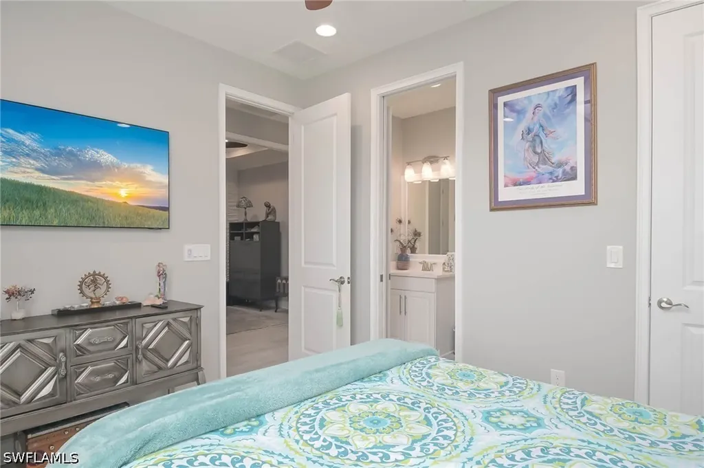8013 Calle Canovas Court Naples FL 34114