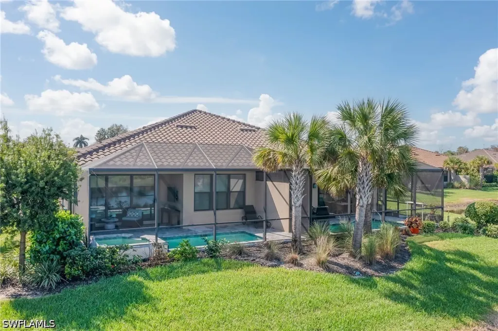 8013 Calle Canovas Court Naples FL 34114
