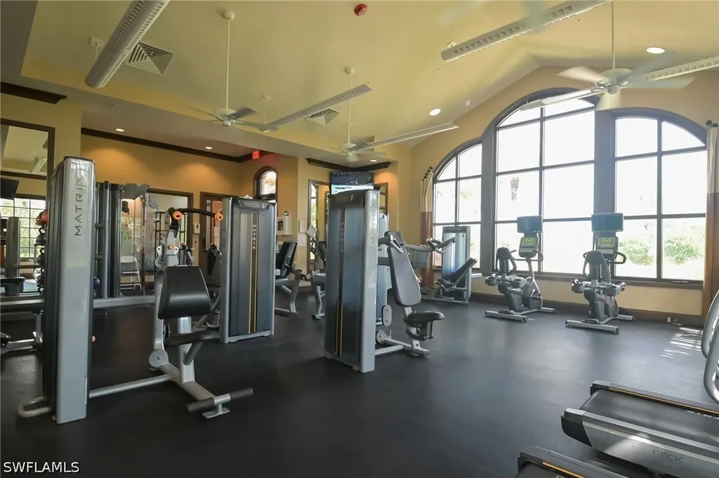 8013 Calle Canovas Court Naples FL 34114