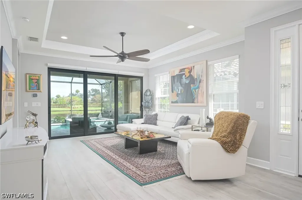 8013 Calle Canovas Court Naples FL 34114
