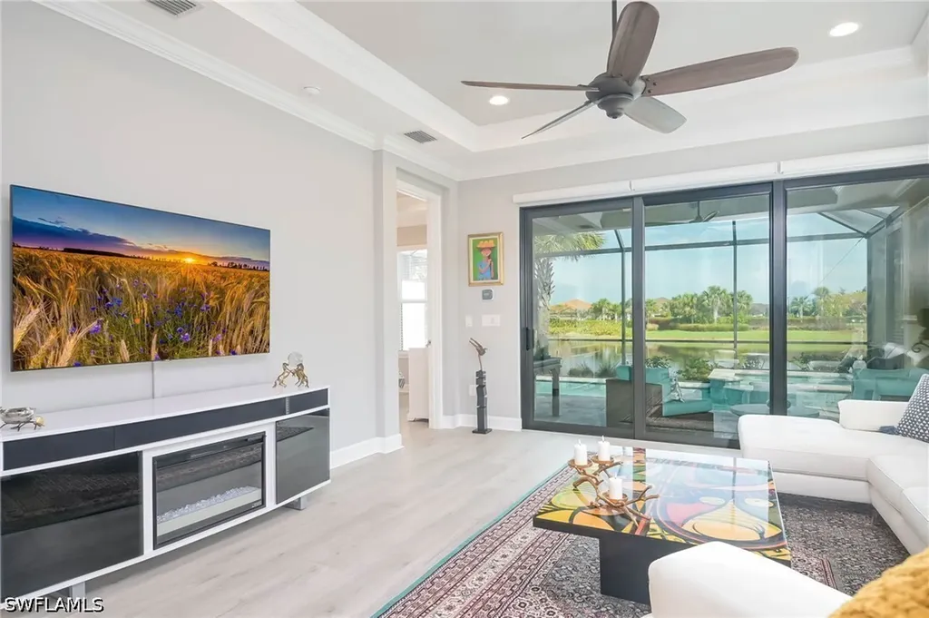 8013 Calle Canovas Court Naples FL 34114