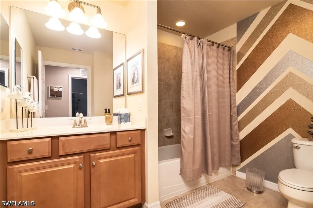 7878 Clemson Street Naples FL 34104