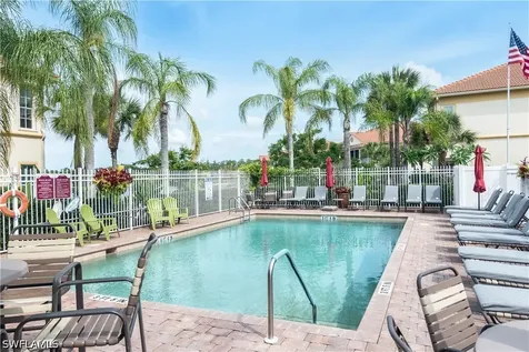 7878 Clemson Street Naples FL 34104