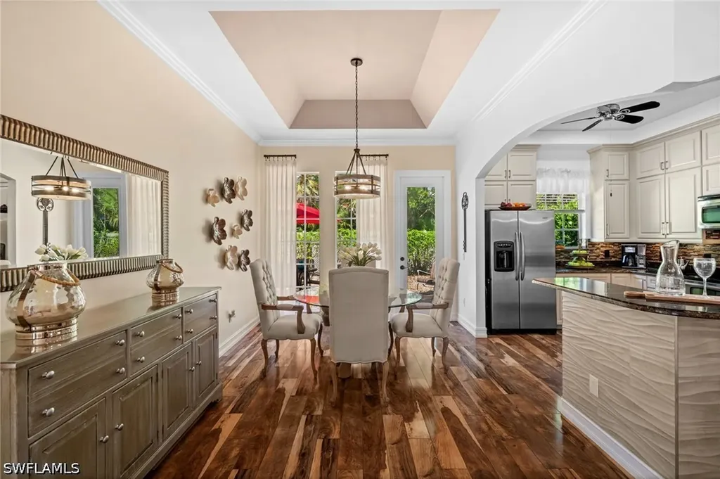 4830 Europa Drive Naples FL 34105